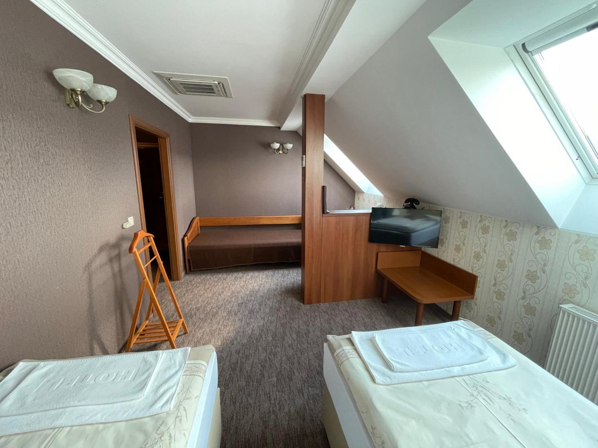 בויניצה Hotel Lipa מראה חיצוני תמונה
