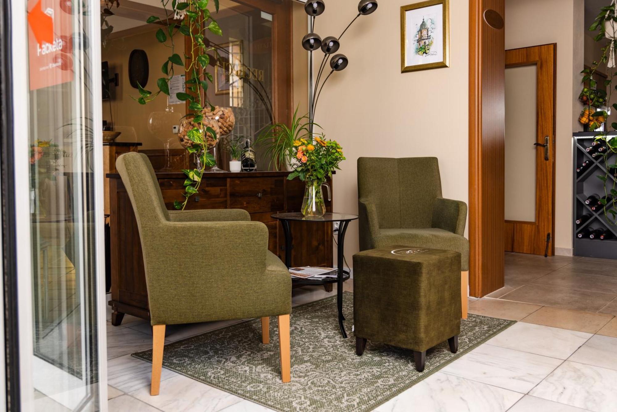 בויניצה Hotel Lipa מראה חיצוני תמונה