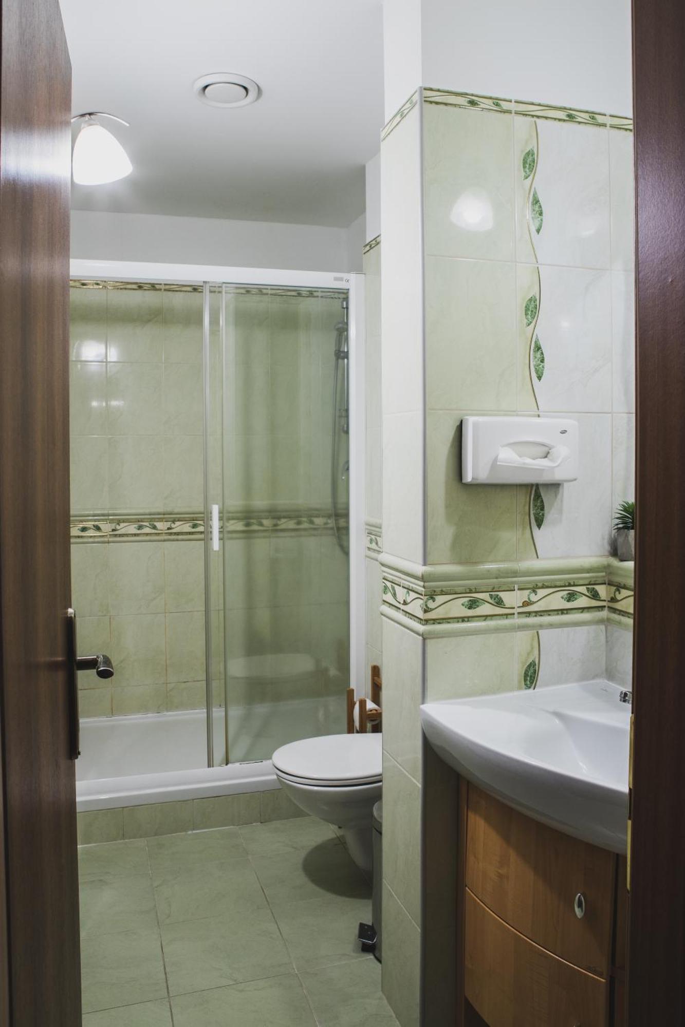 בויניצה Hotel Lipa מראה חיצוני תמונה