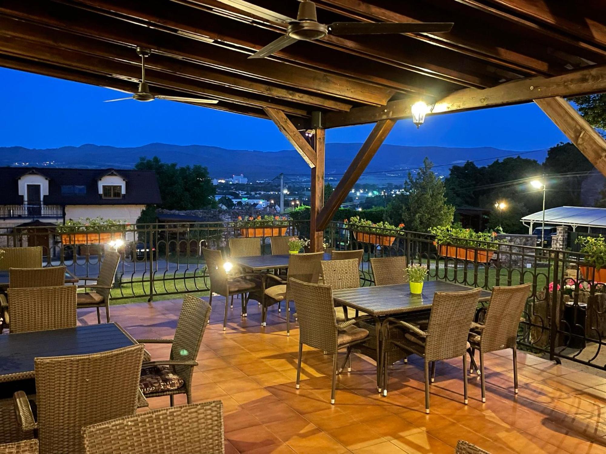 בויניצה Hotel Lipa מראה חיצוני תמונה